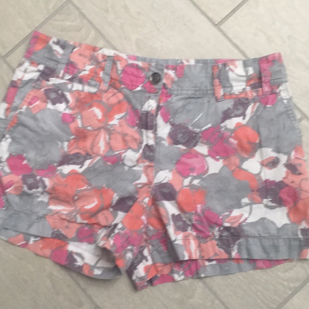 LOFT 4” shorts size 10